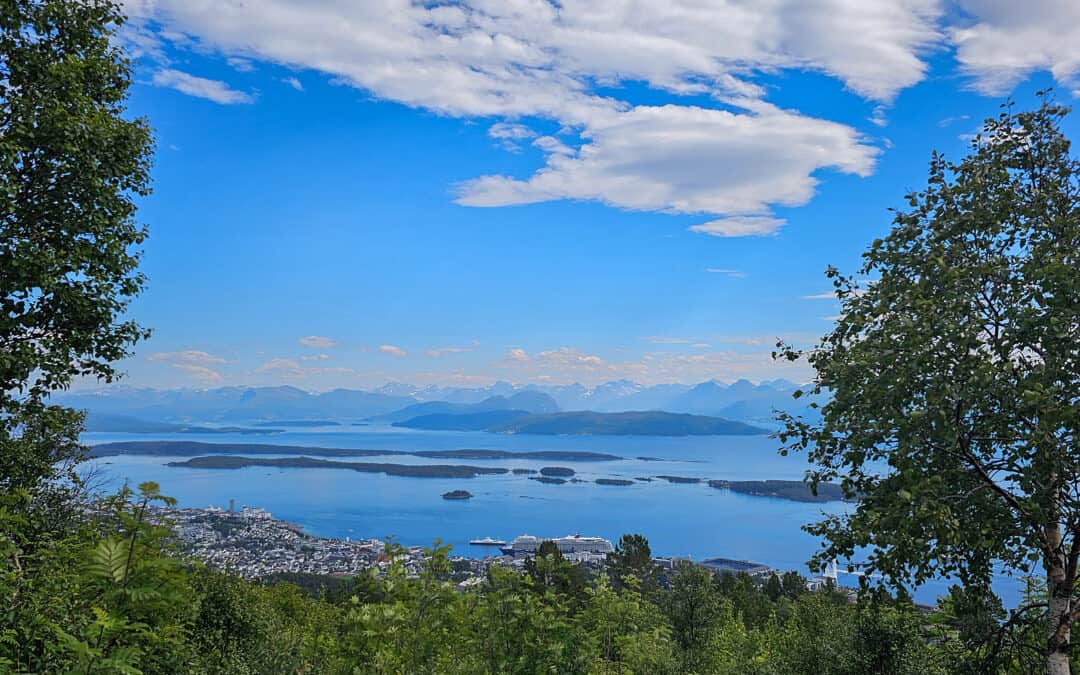 Hausberg Varden Molde: Sehenswürdigkeit in Norwegen