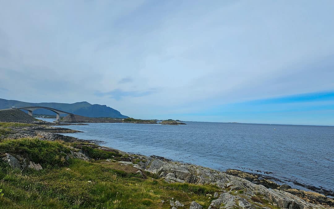 Atlantikstraße Molde: Geschichte, Sehenswürdigkeiten und Camper-Tipps für die Traumroute